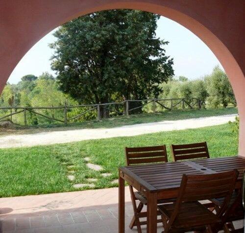 Agriturismo Podere La Casa Palaia Eksteriør bilde
